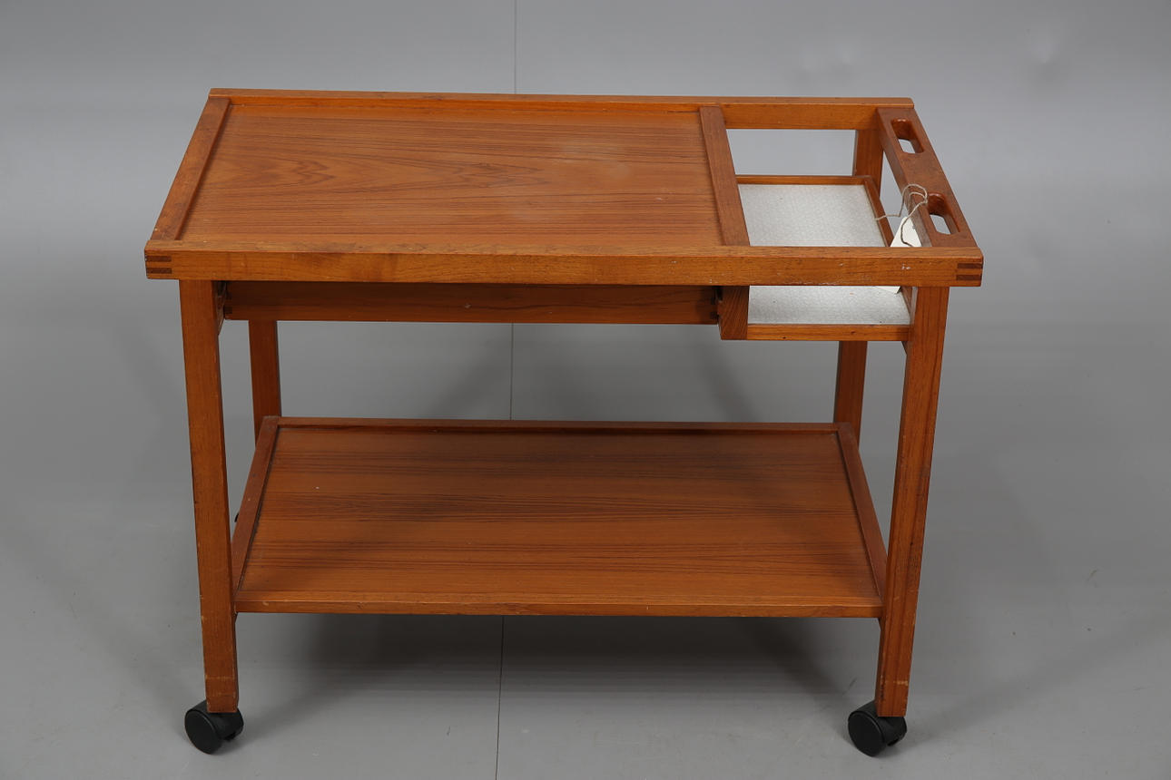 SERVERINGSVAGN MED LÅDA, teak, 1900-talets mitt.