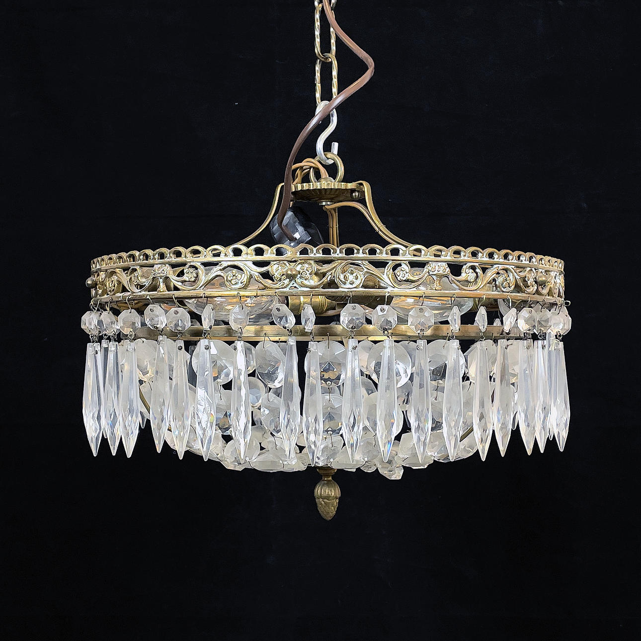 CEILING LIGHT, with prisms, brass, 20th century.