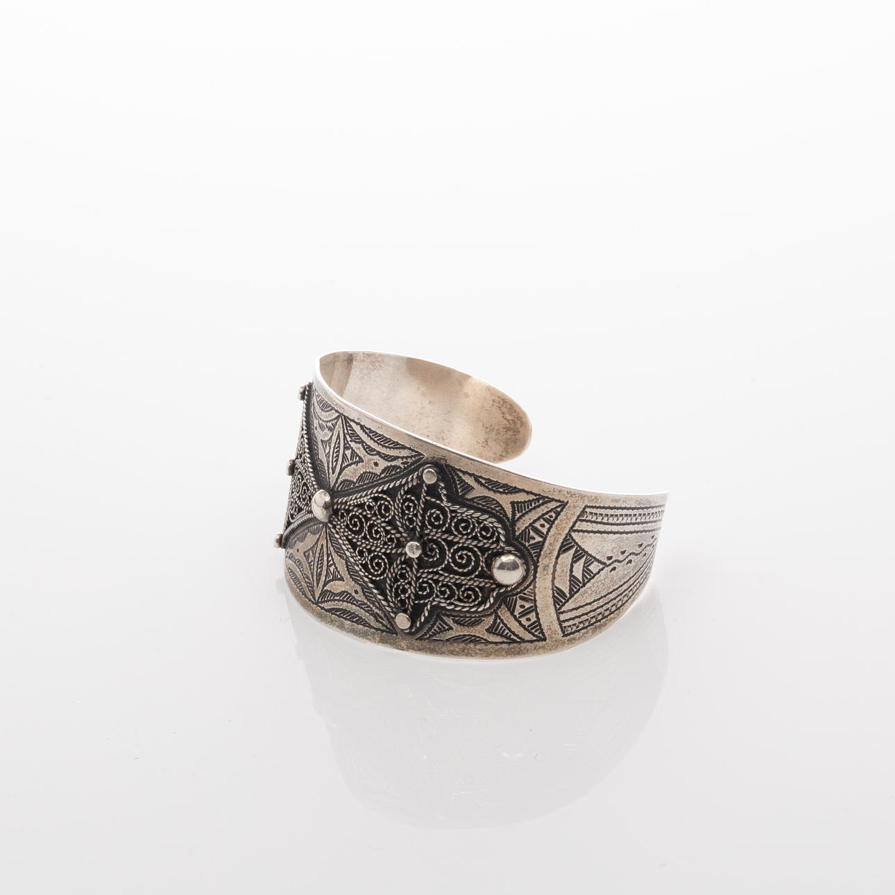 ARMBAND, Silver, Filigrandekor.