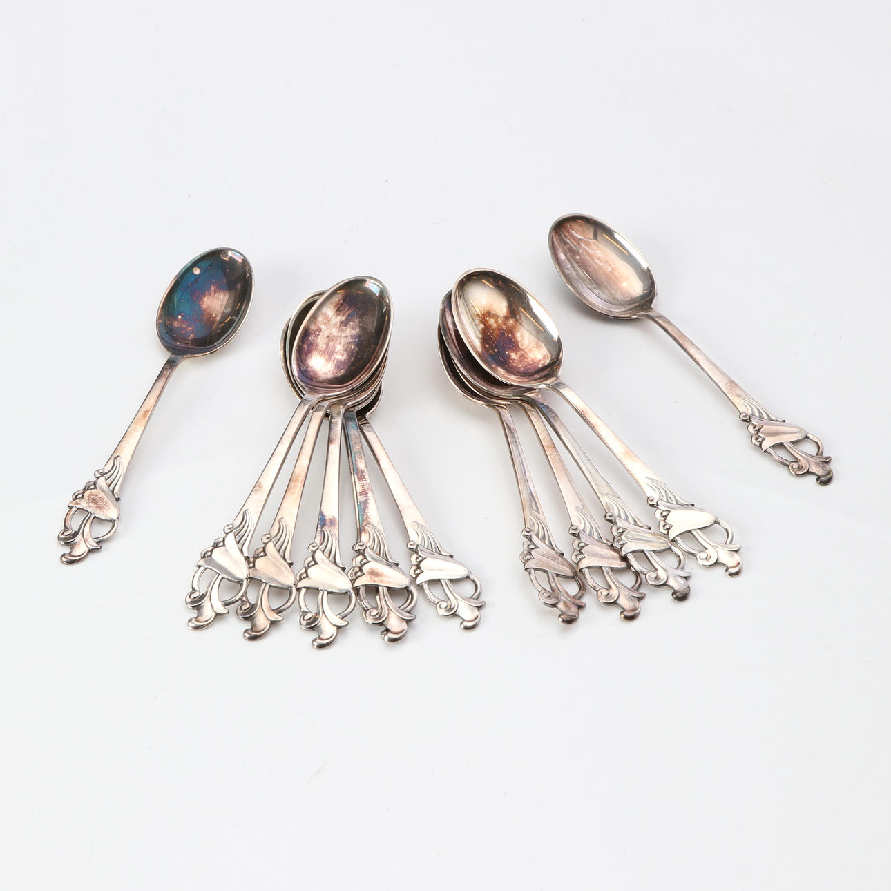 SKEDAR, 12 ST. Silver. Vikt ca 90 gram.