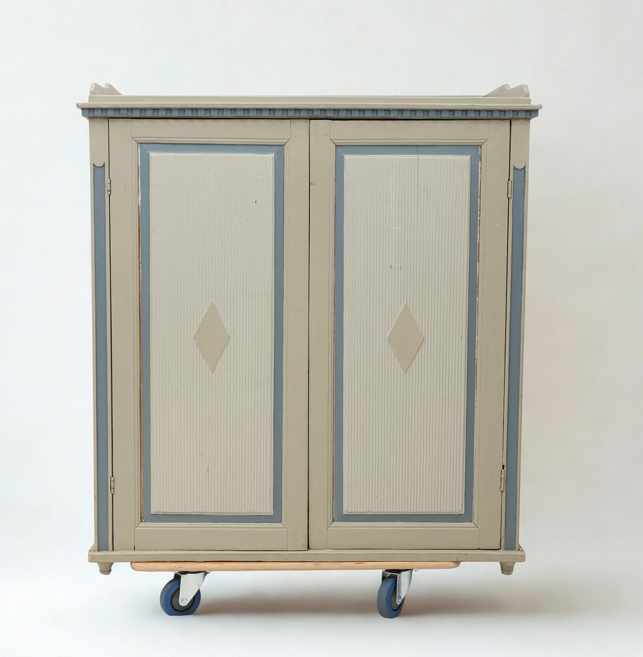 SIDEBOARD, Gustavian, dated 1848, with double fluted doors and trough edge.