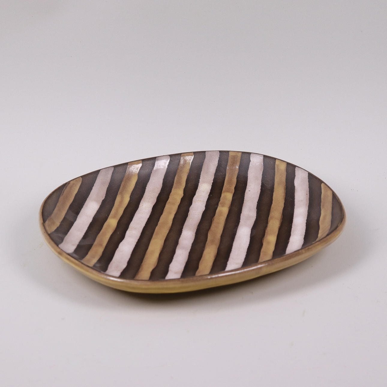 INGRID ATTERBERG. "Spiral", stengods, Upsala Ekeby.