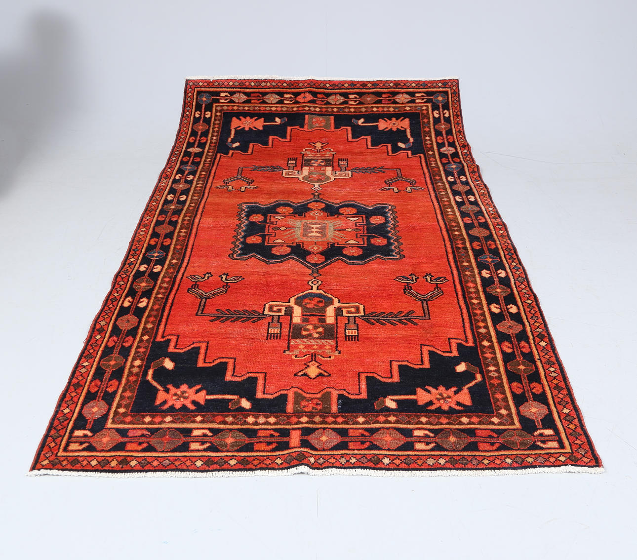 MATTA, orientalisk, ca 246x146 cm.