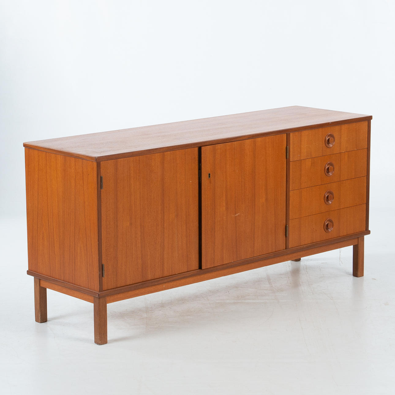 SIDEBOARD, teak, Skandinavien, 1960-tal.