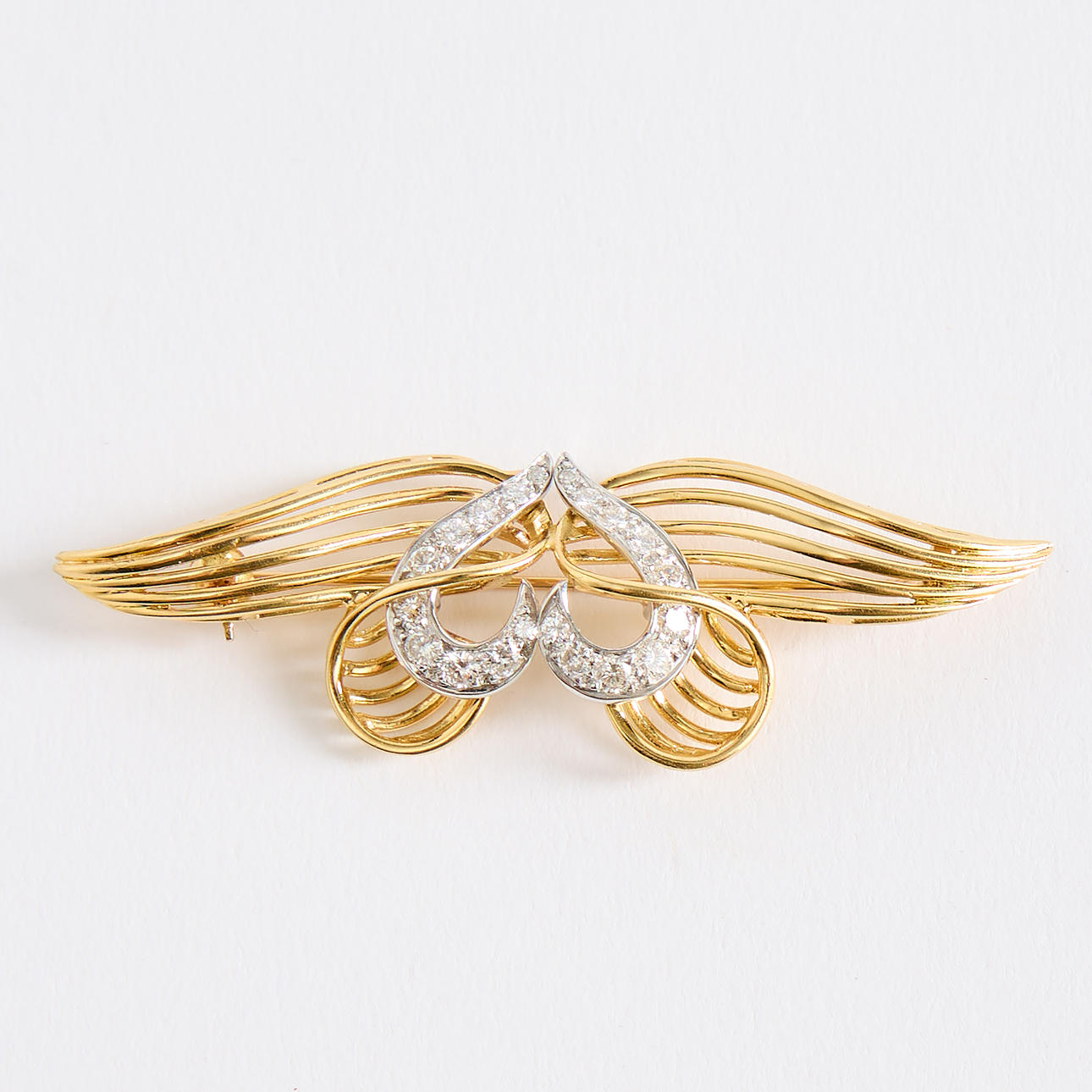 BROSCH, guld 18K, briljantslipade diamanter.