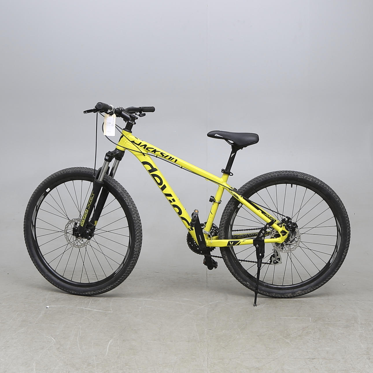 WOMEN'S BIKE, Devinci Jackson.