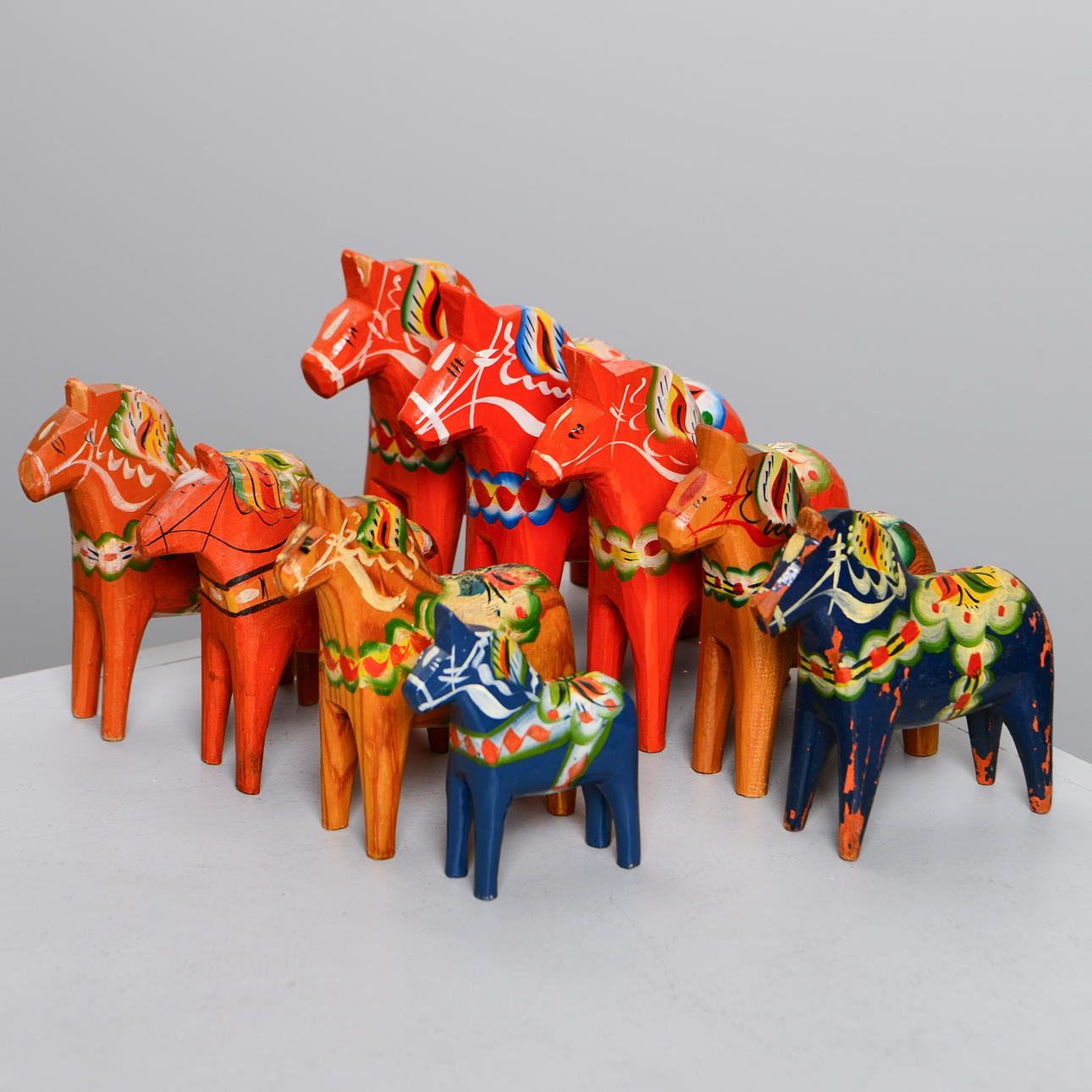 DALA HORSES, 9 pcs, incl. Nils Olsson, Nusnäs. Swedish Folk Art