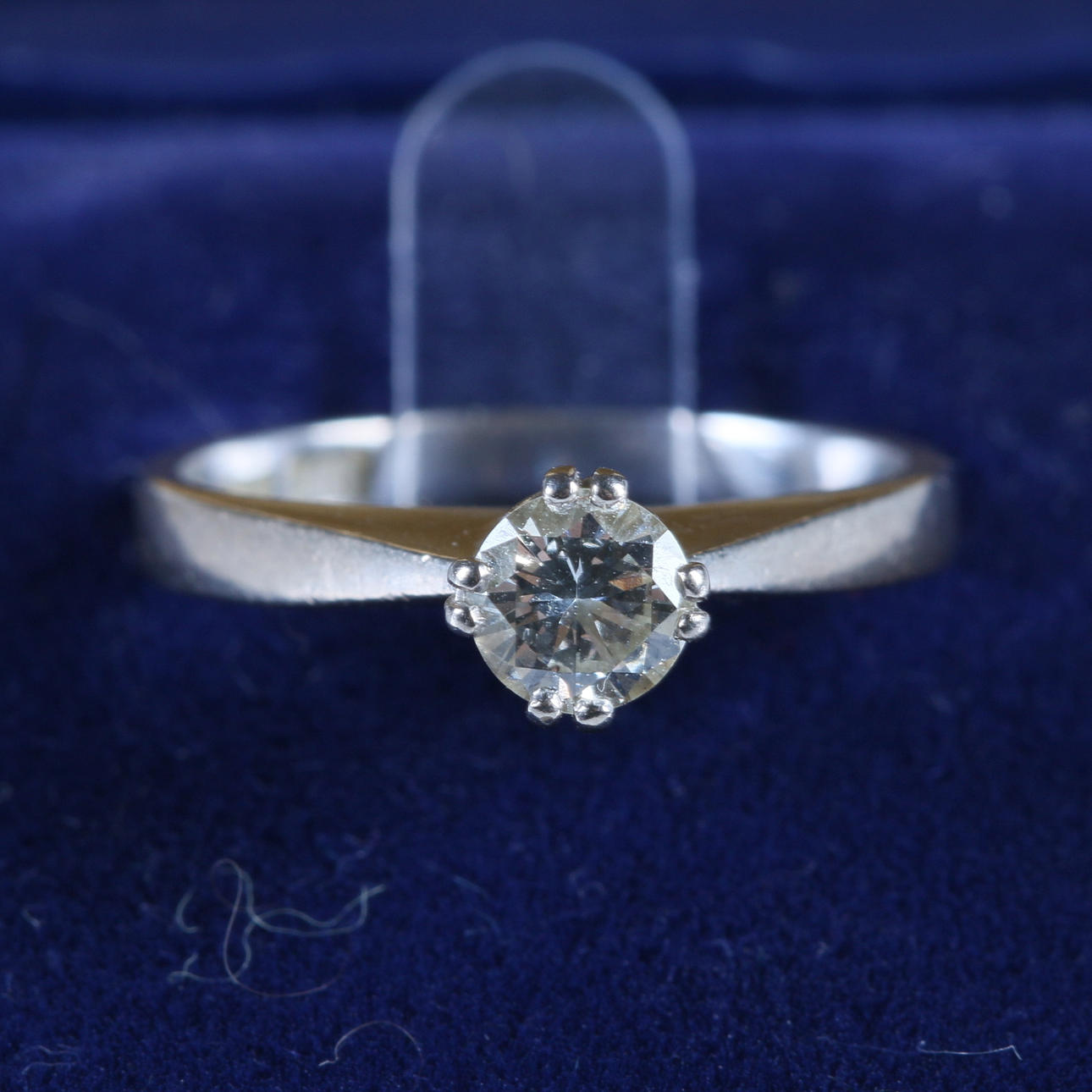 RING, 18 k vitguld med 0,40 ct diamant, Örns Juvelatelje, 1981.