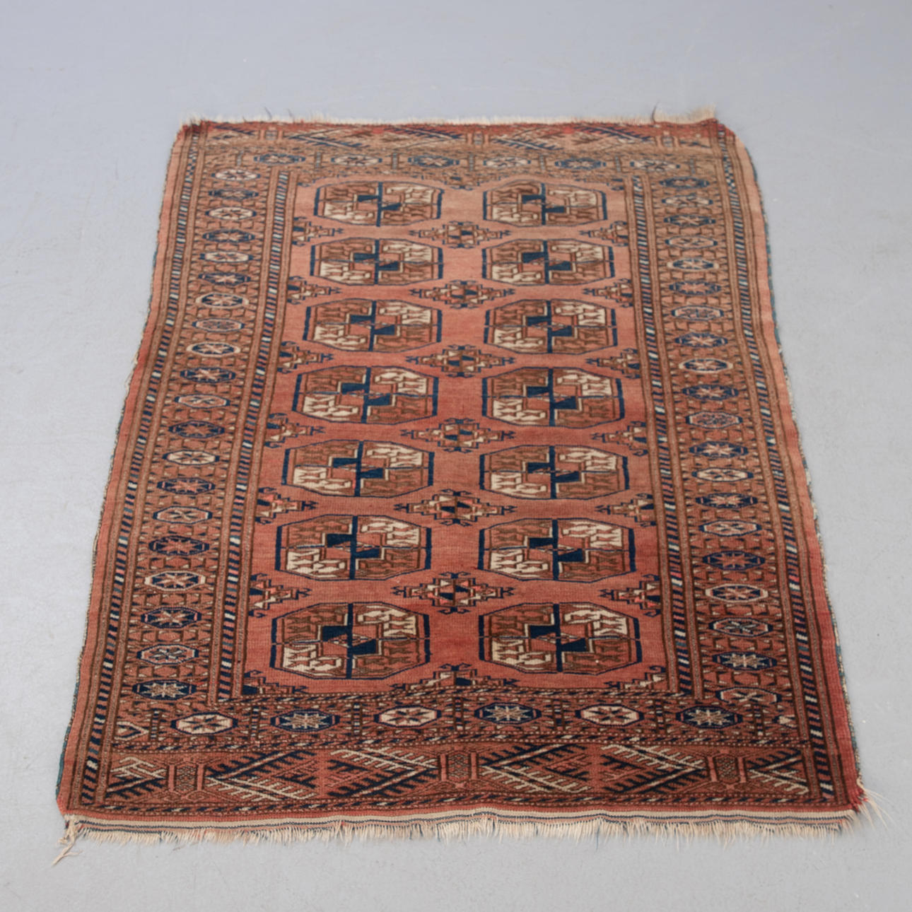 Bokhara carpet approx. 102x142 cm.