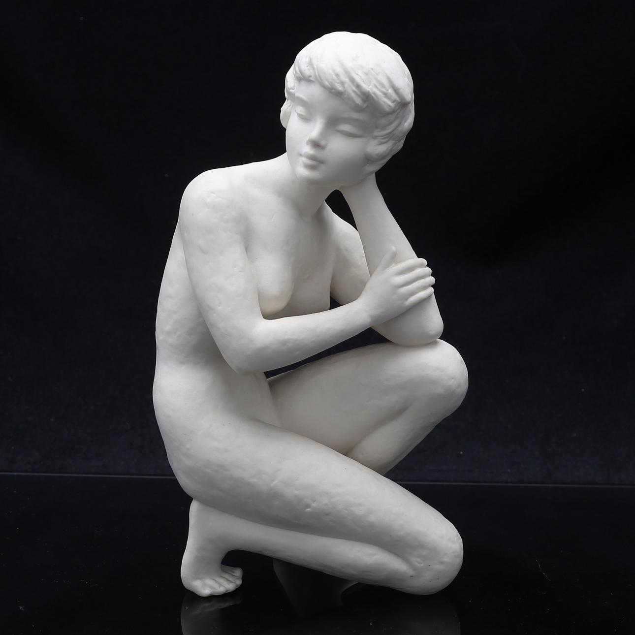 FIGURIN, kvinna, Goebel, Parian.