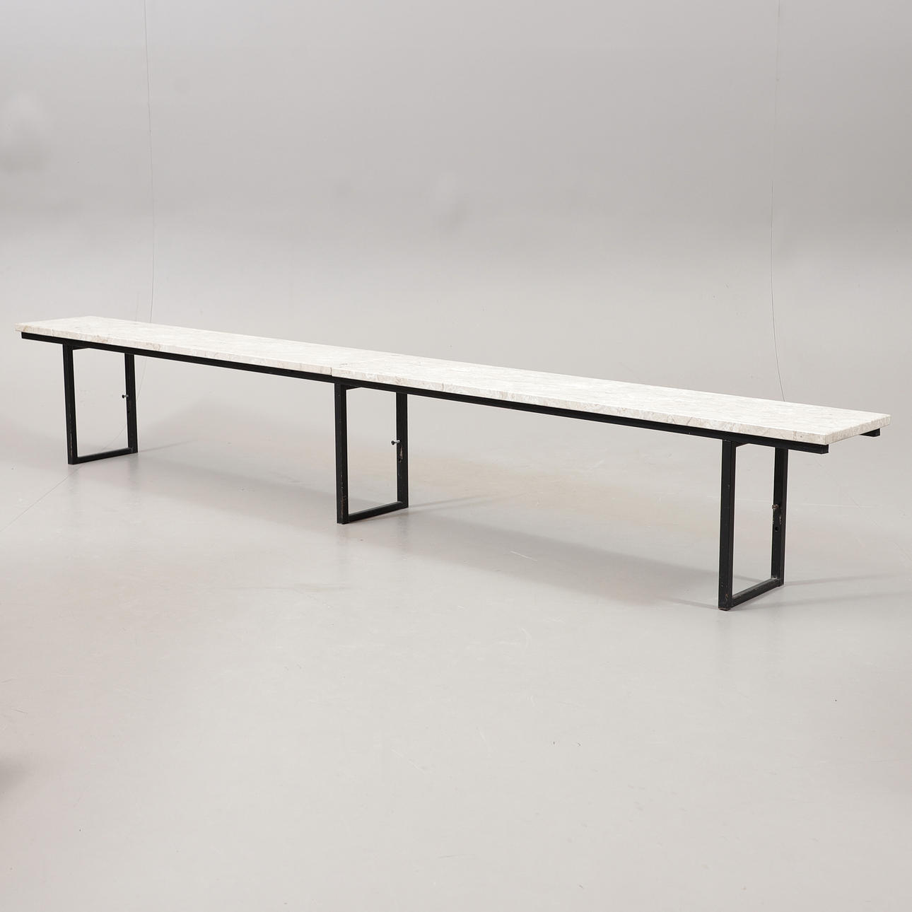 BÄNK, stål/marmor, 1900/2000-tal.