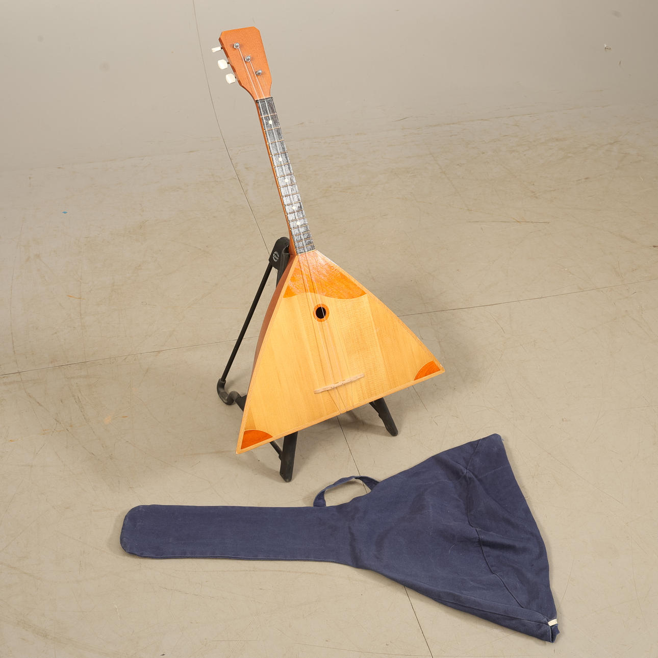BALALAIKA, Sovjetunionen, 1900-talets mitten hälft.