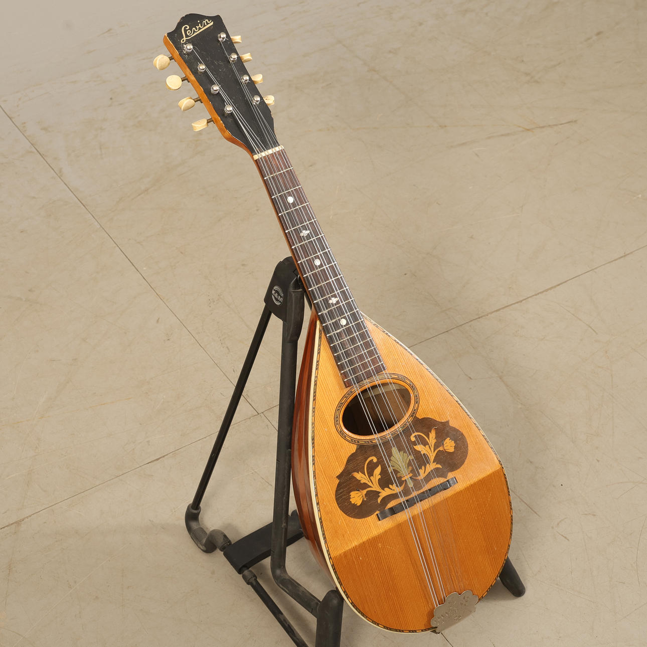 MANDOLIN, Levin, 8 strängar, Göteborg.