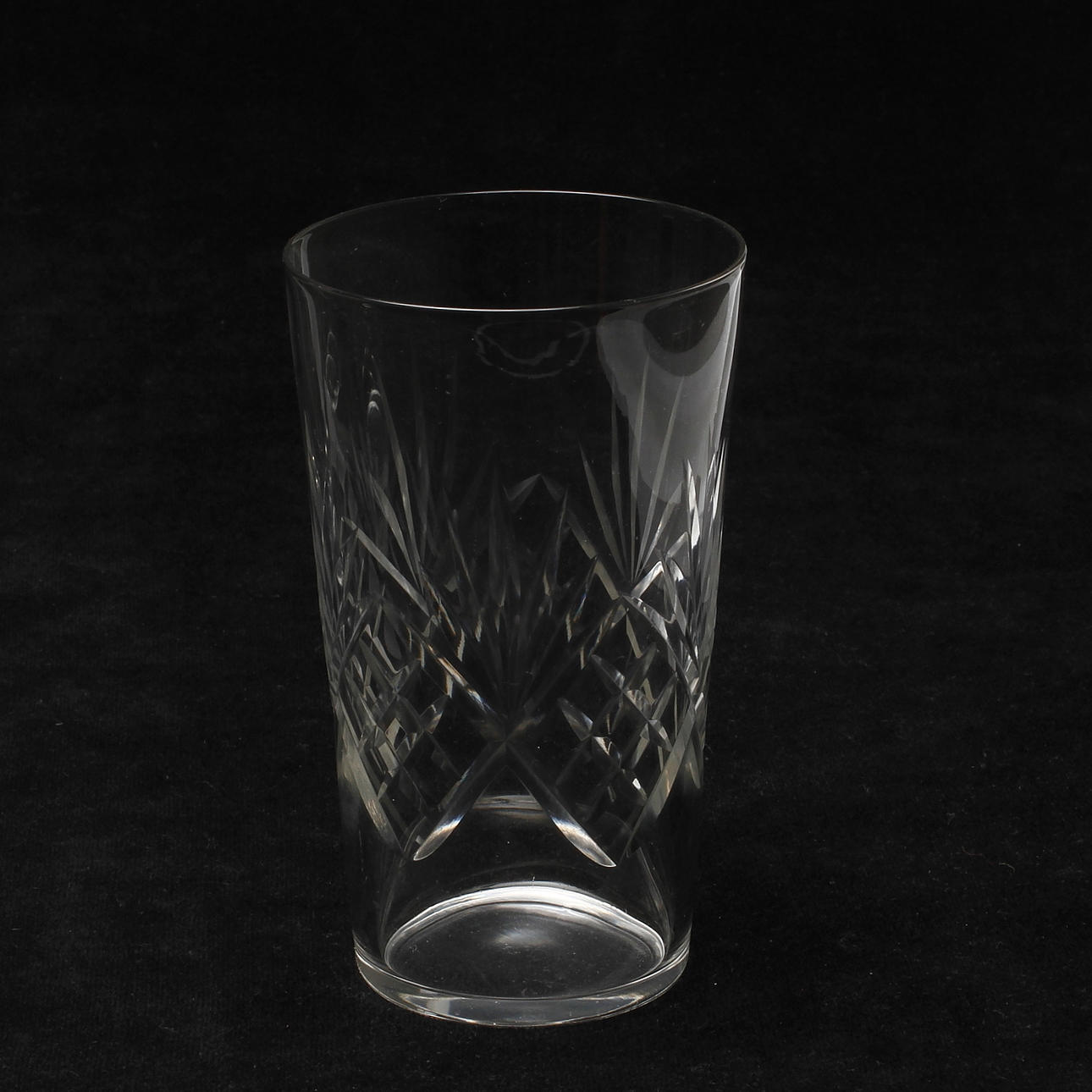 GLAS, 8 st. Helga-slipning, 1900-tal.