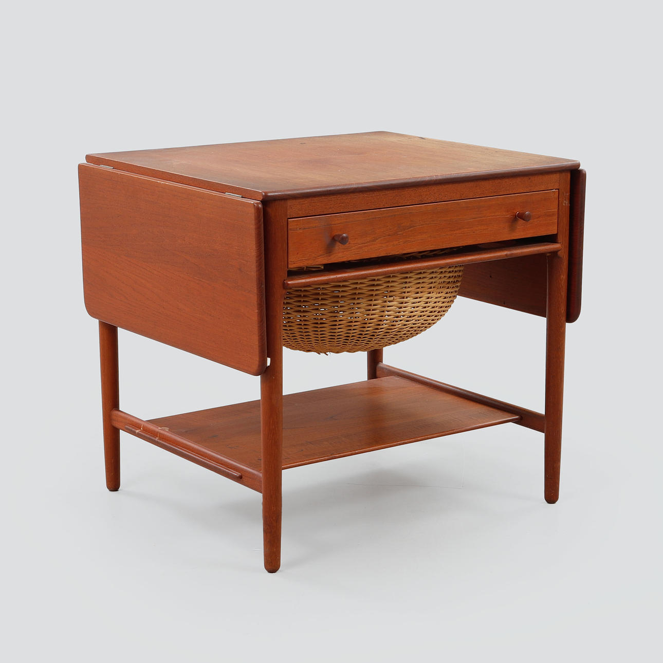 HANS J WEGNER. Sybord, "AT-33".