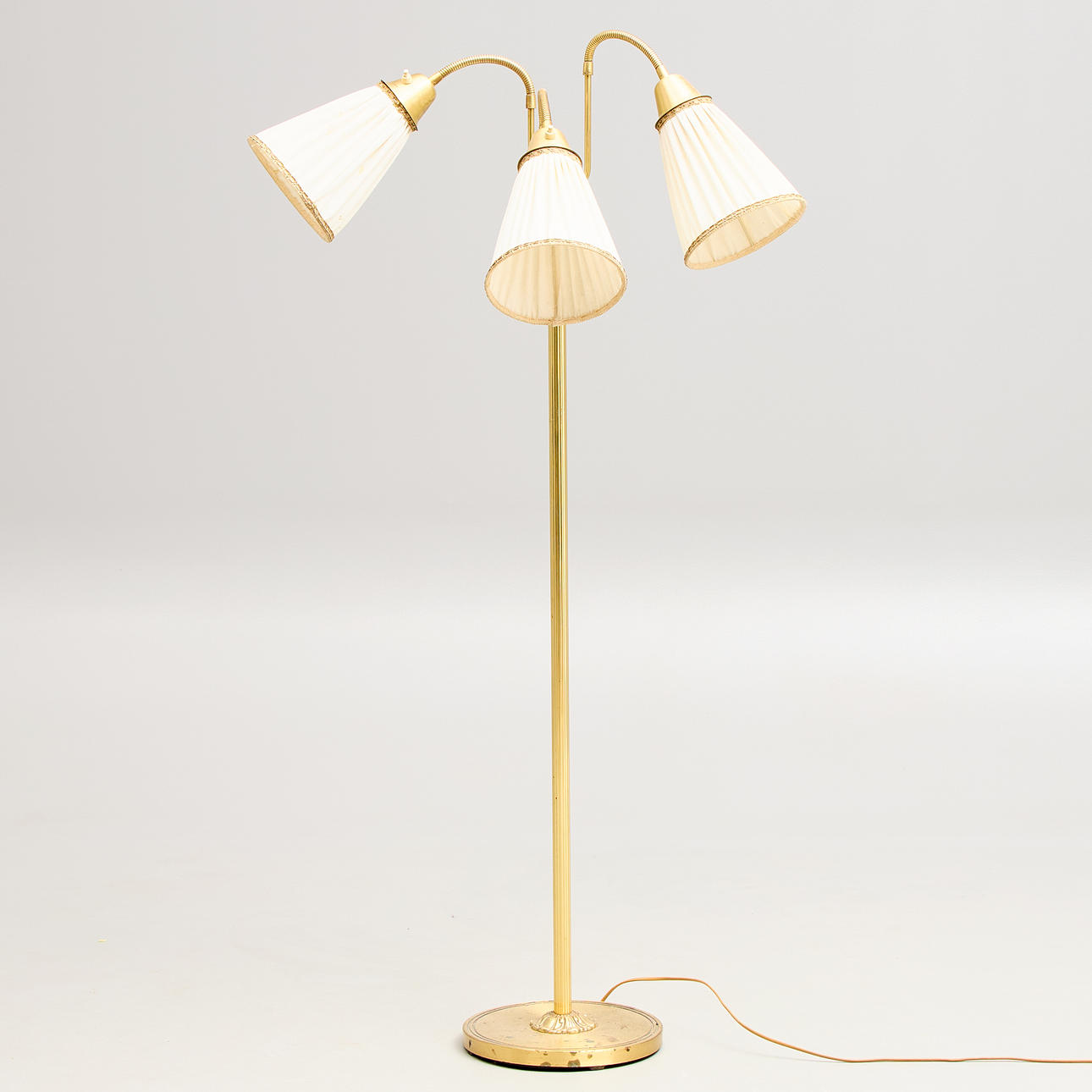 FLOOR LAMP. 1940s.