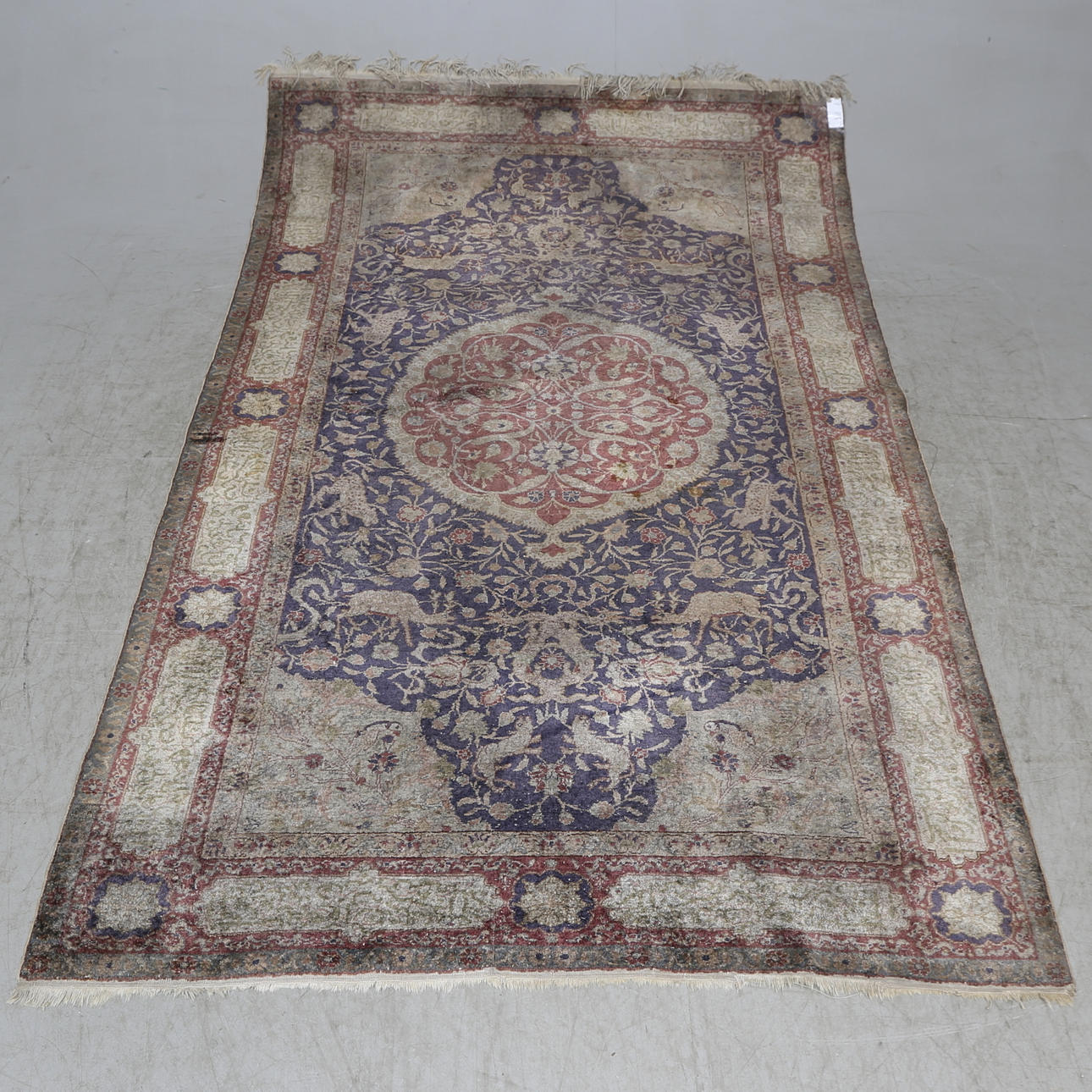 MATTA, orientalisk, antik/semiantik, silke, ca. 230x160 cm.