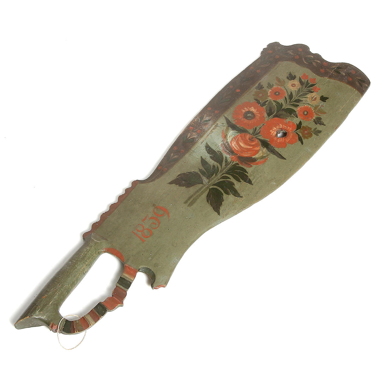 SKÄKTETRÄ / SKÄKTEKNIV, allmoge, bemålat trä, daterat 1839.