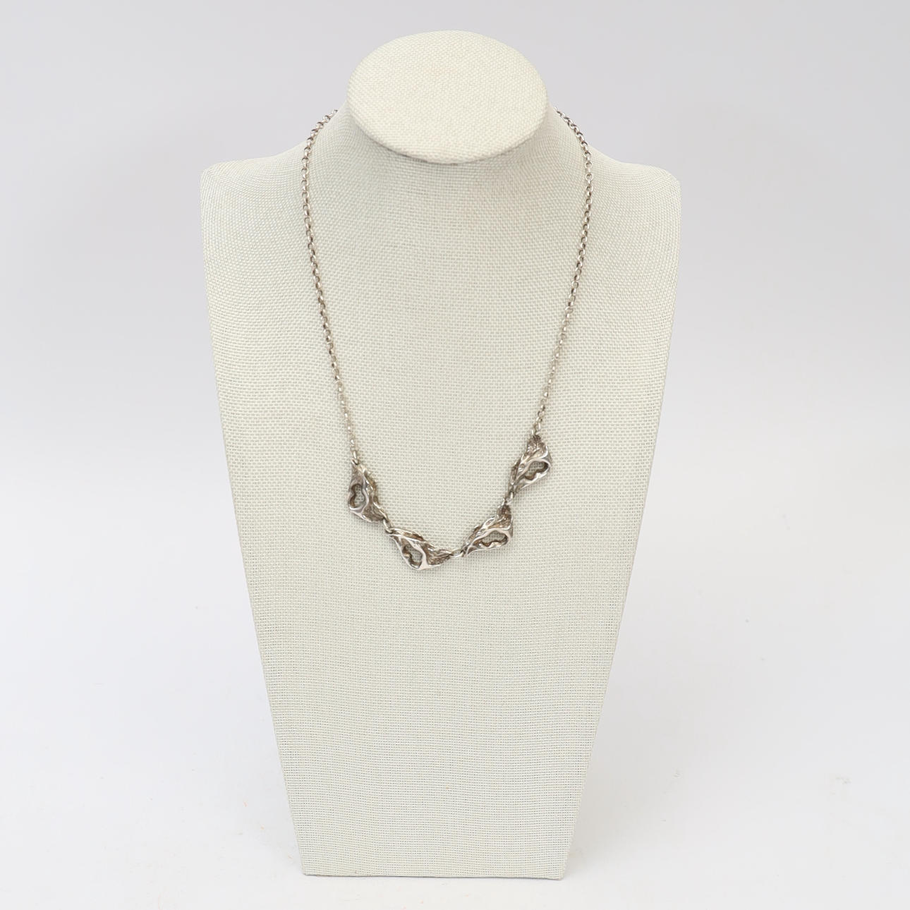 HALSBAND, sterlingsilver, stämplat.