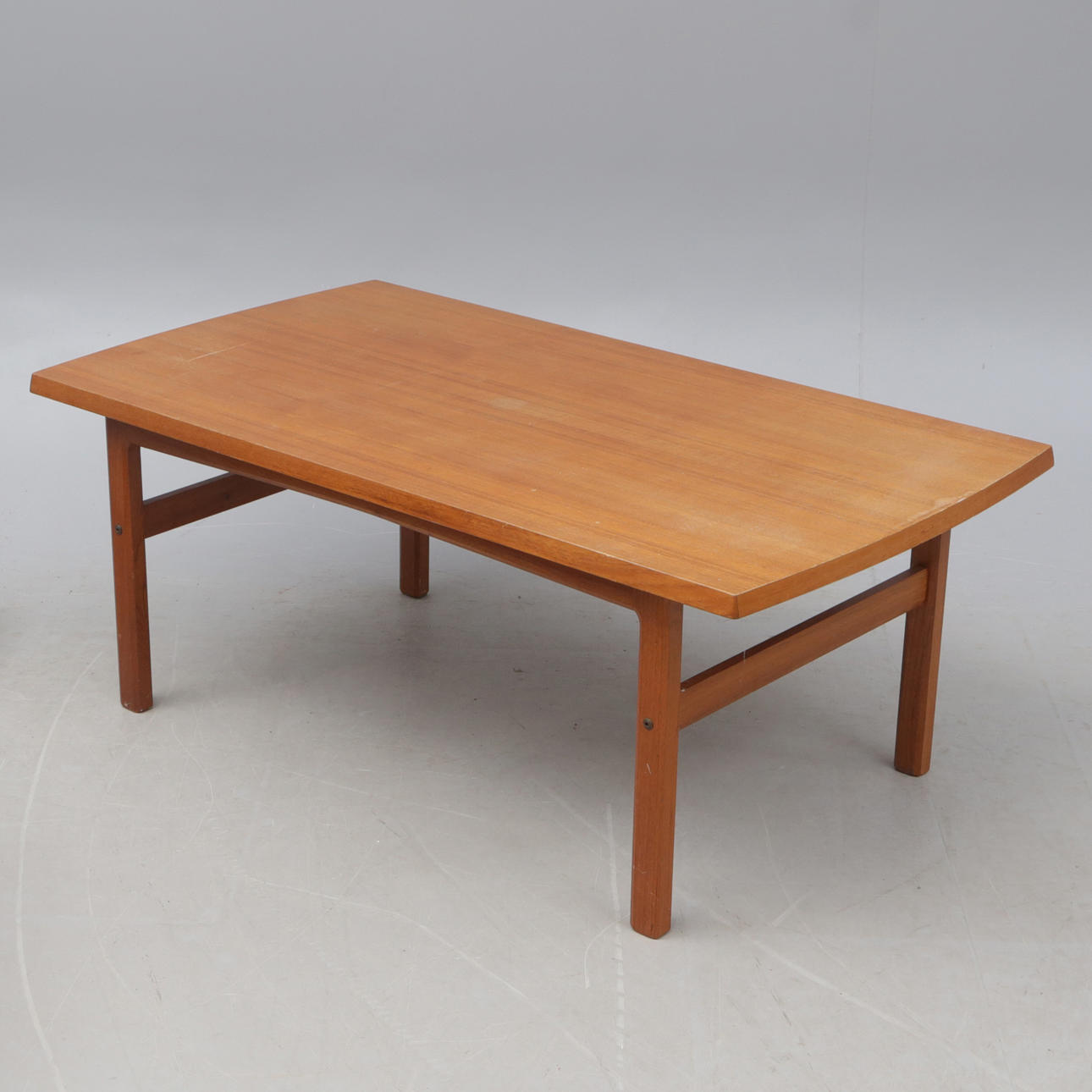 SOFFBORD, teak.