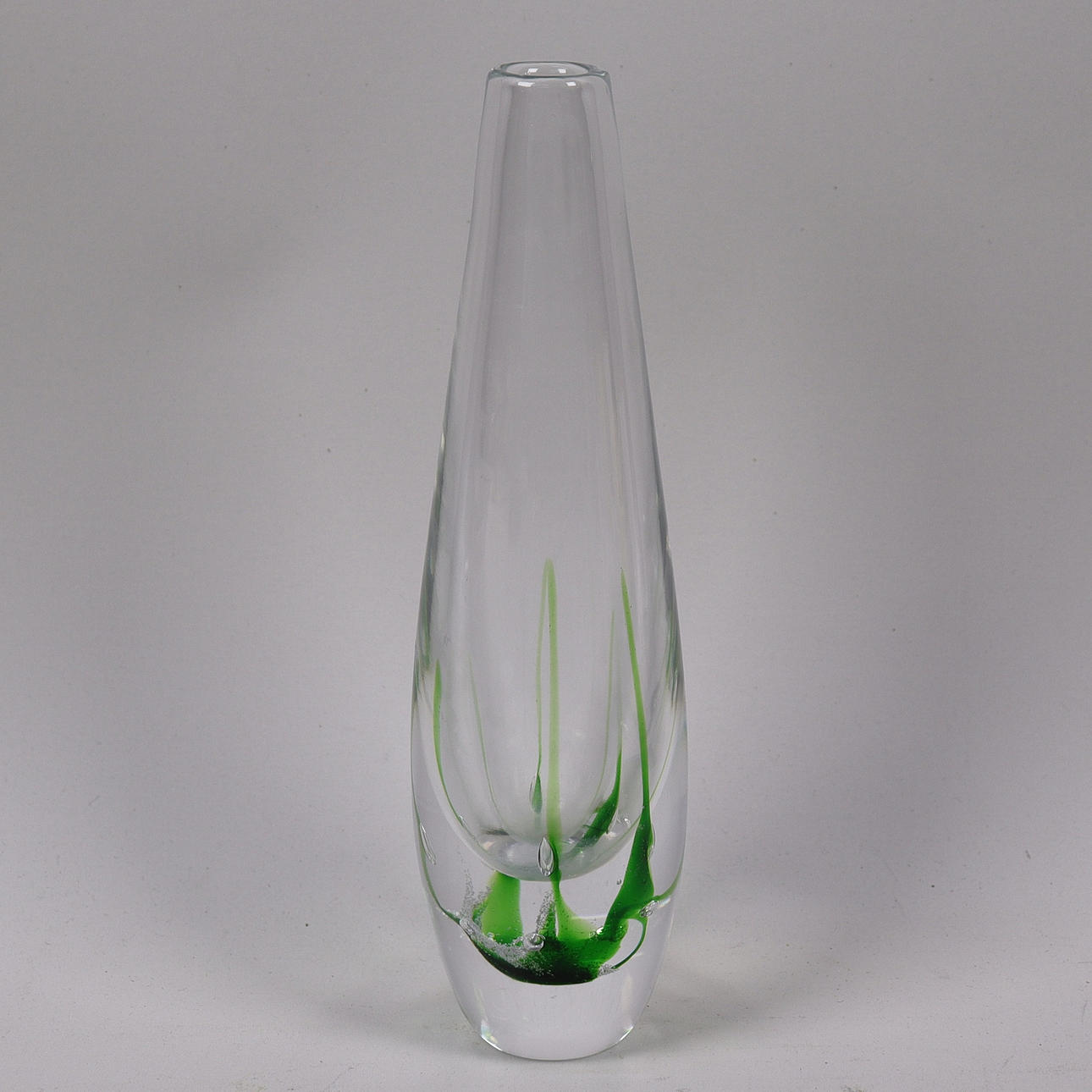 Orrefors, "Sjögräs", vas i glas.