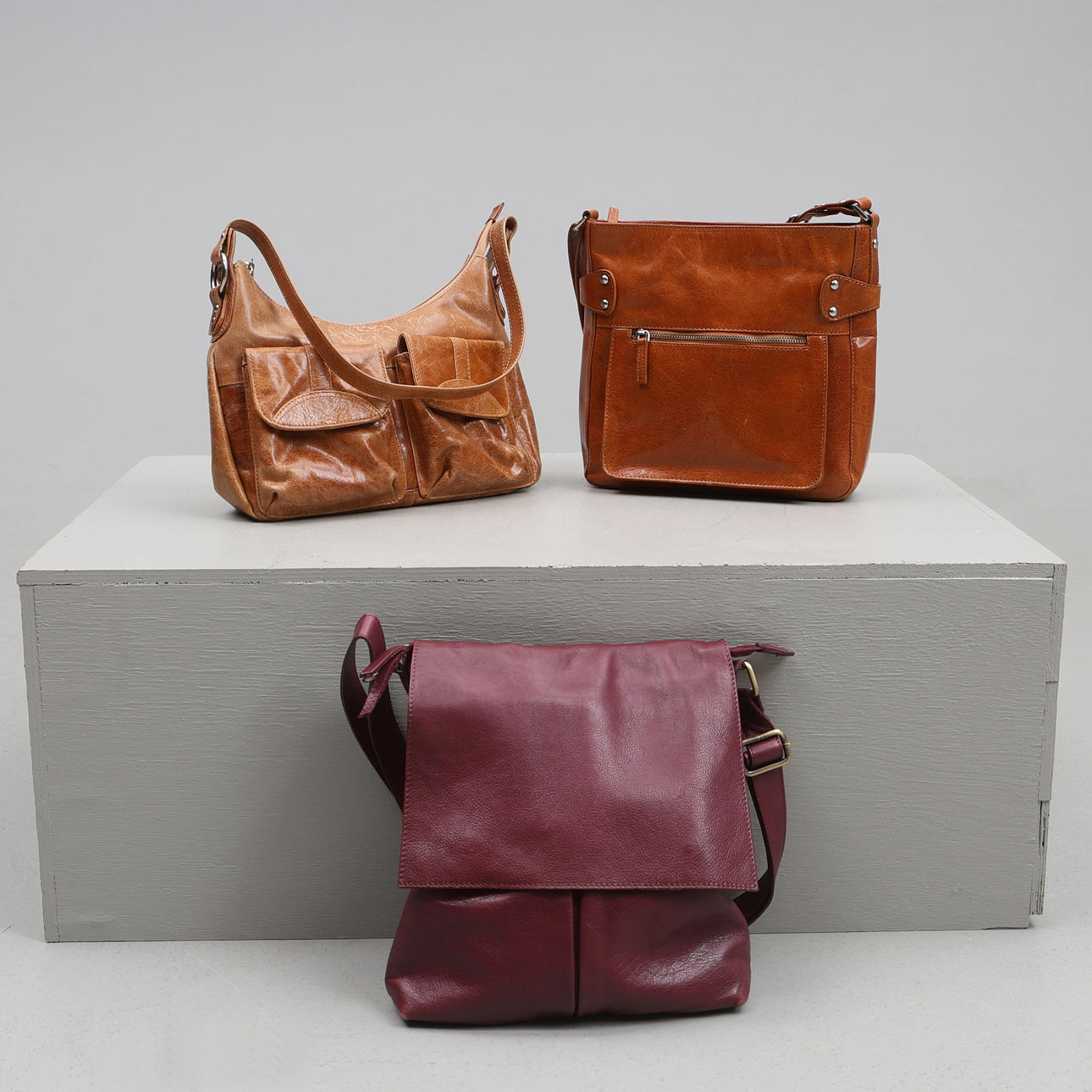 VINTAGEVÄSKOR. 3 st, läder, bl.a. Don Donna, The Monte.