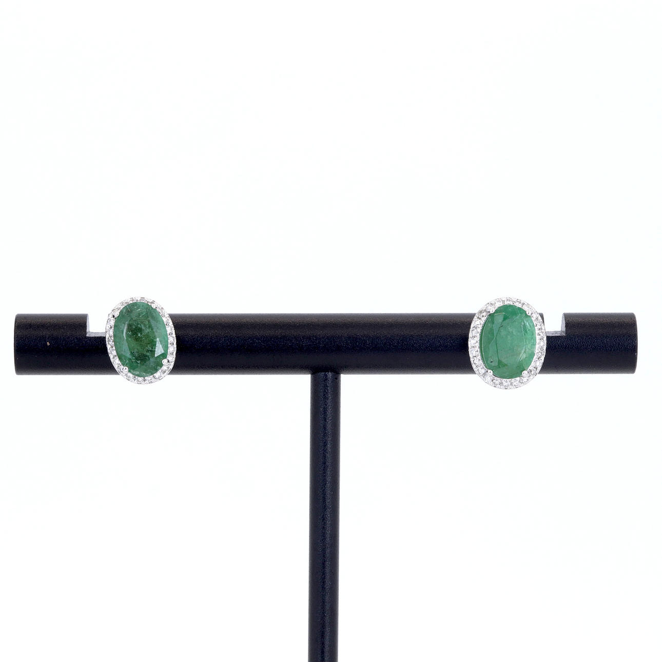 18CT EMERALD AND DIAMOND EARRINGS.
