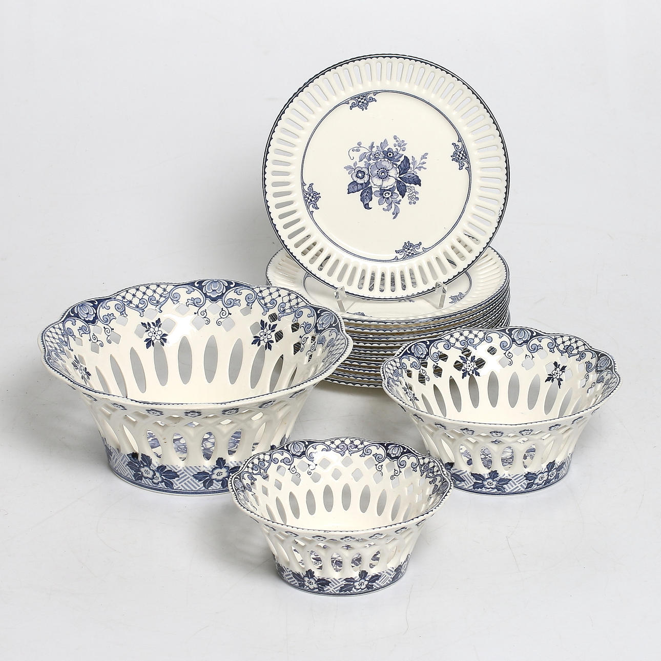 SERVISDELAR, 14 st, flintgods, dekor 2204 "Blumen", Wächtersbach, Tyskland, 1900-talets första hälft.