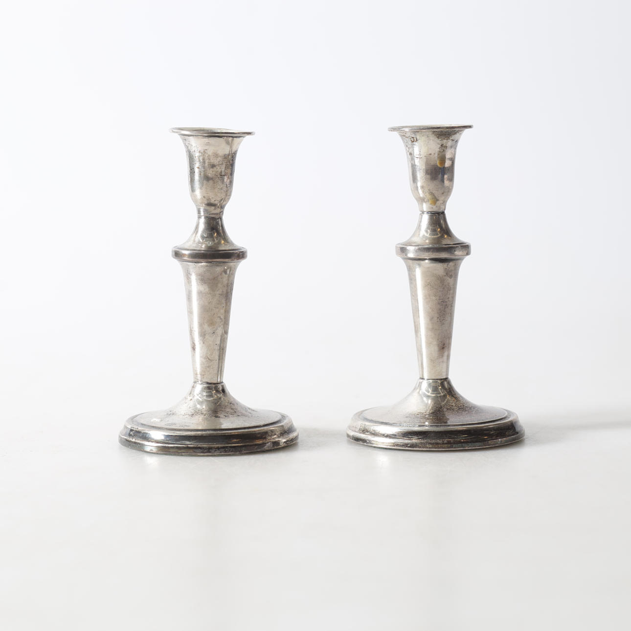 LJUSSTAKAR, 1 par, silver, 1900-tal.