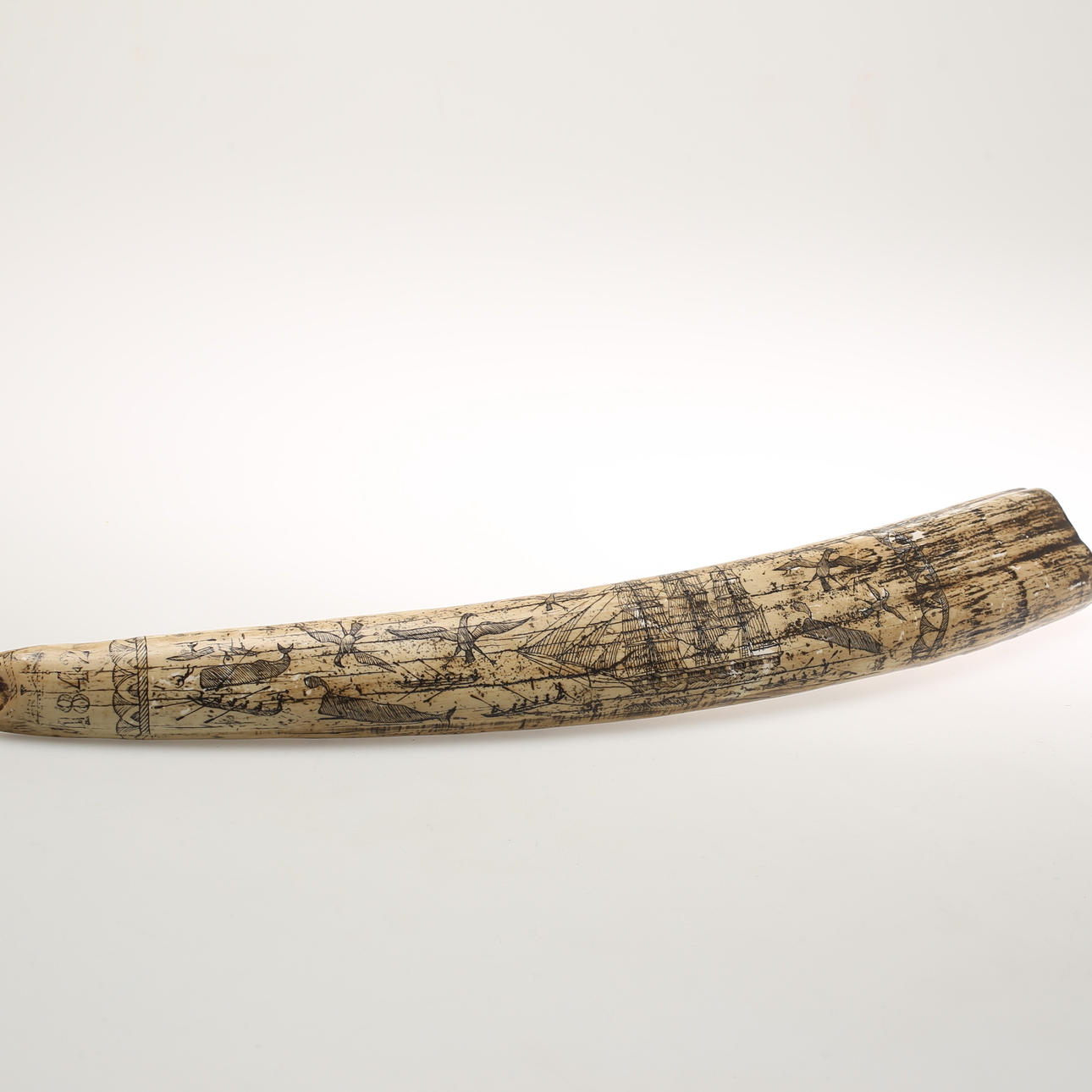 SKULPTUR, konstmassa," The ship, Charles.W. Morgan, New Bedford" märkt D.M.S.1842.