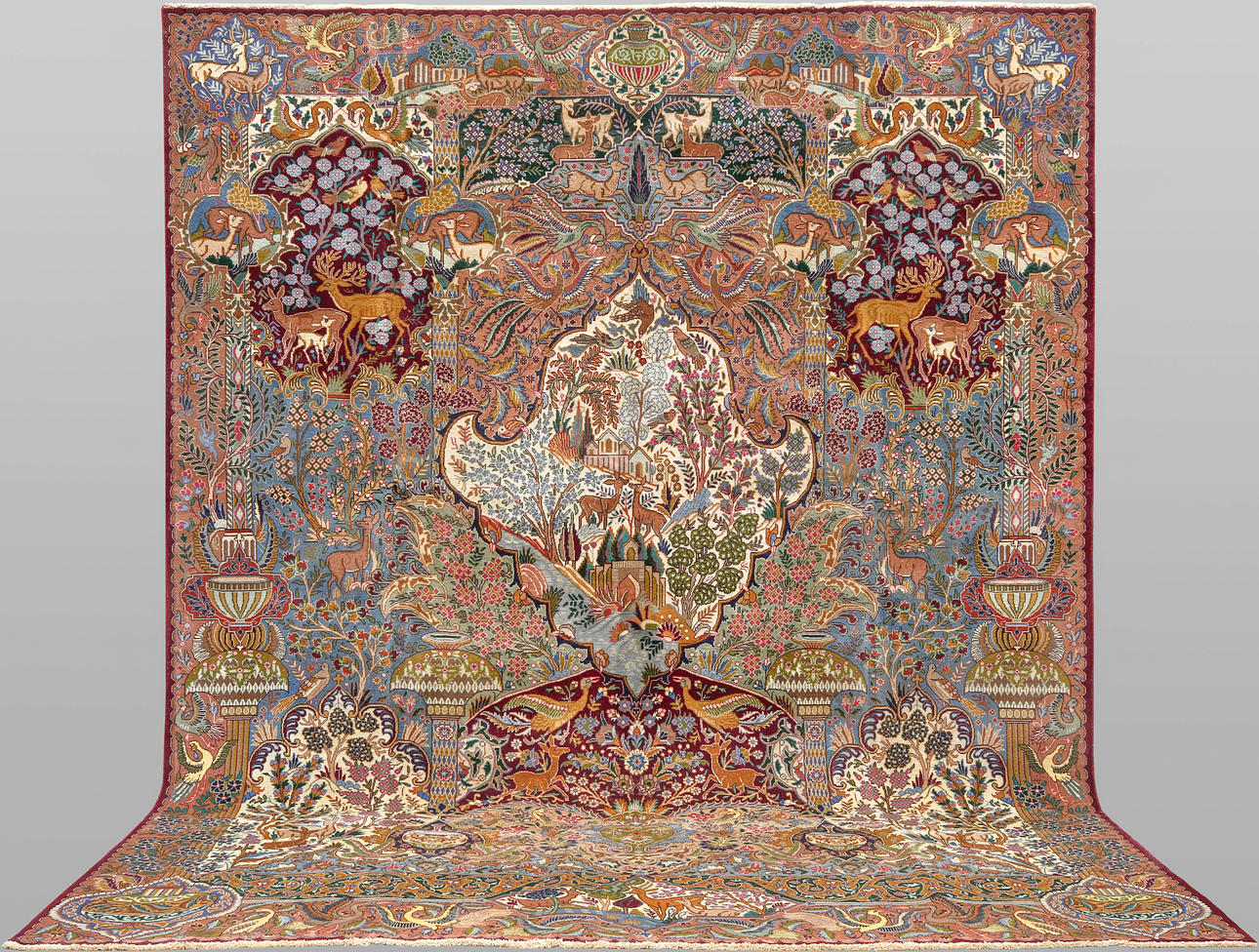 MATTA. Figural Kashmar, 385 x 300 cm.