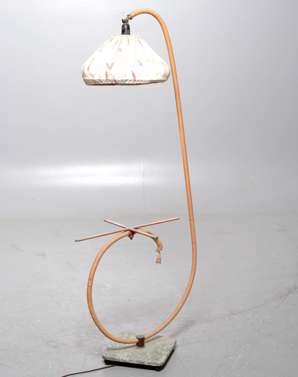 GOLVLAMPA, "funkis".