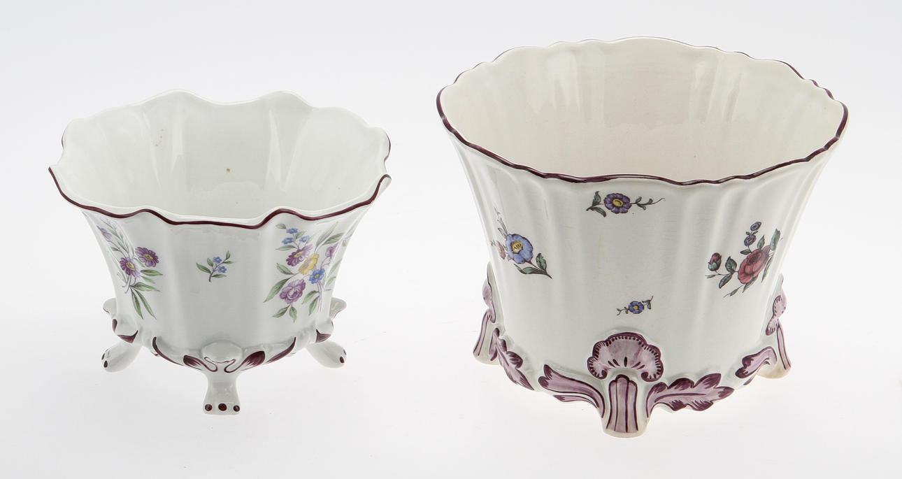 YTTERFODER, 2 st, flintgods, bl a "Rörstrandia", Rörstrand.