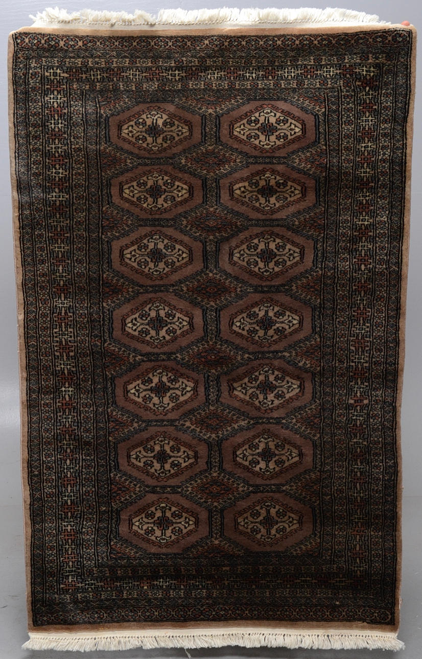 MATTA HANDKNUTEN PAKISTAN SILK.