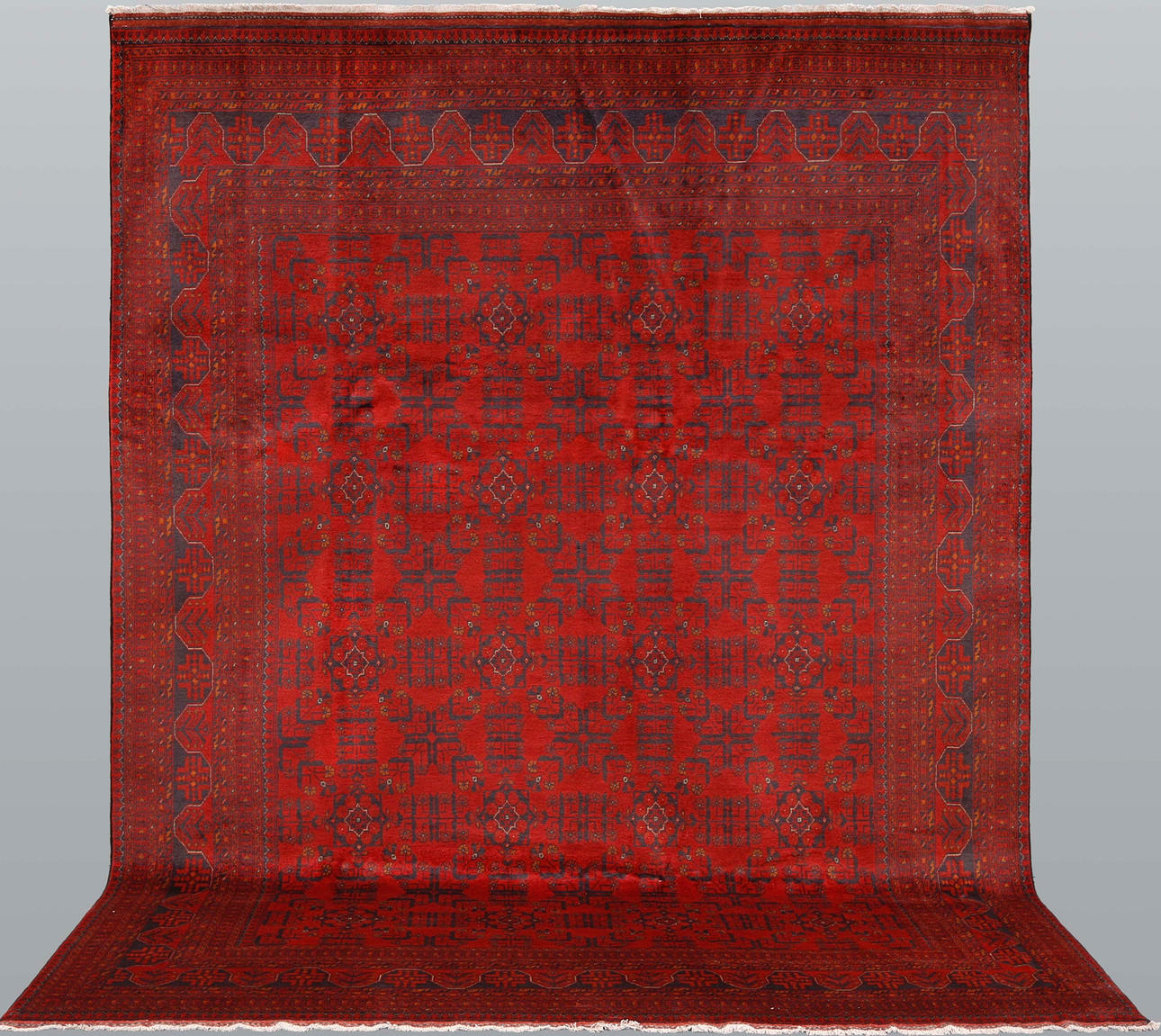MATTA. Afghan fine, 344 x 255 cm.