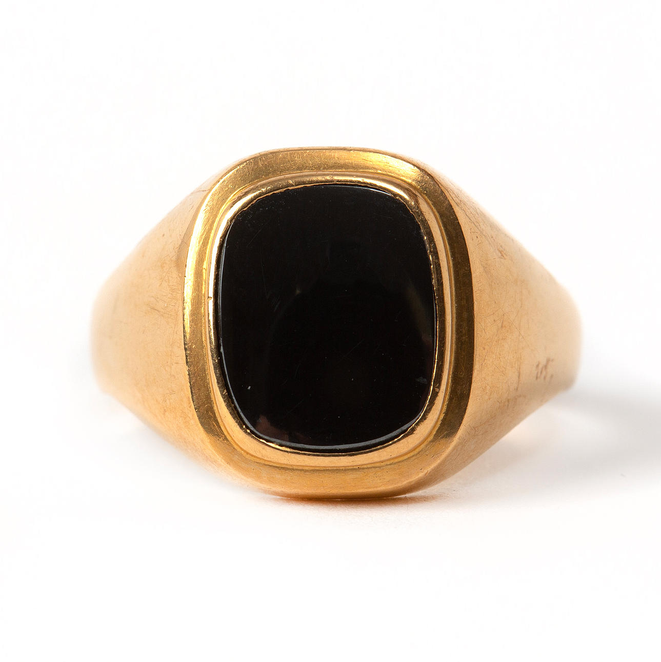 RING, 18K guld med hematit, Ceson, Göteborg, 1977.