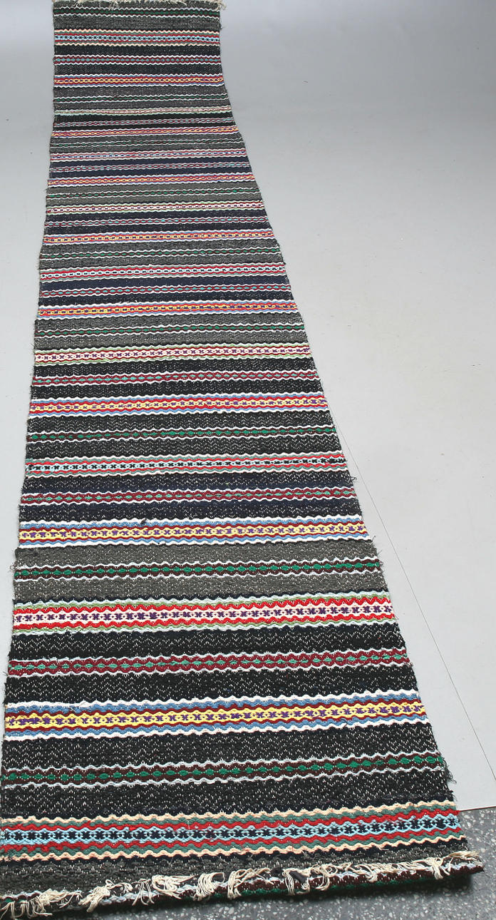 TRASMATTA, 400 x 77 cm, 1900-talets mitt.