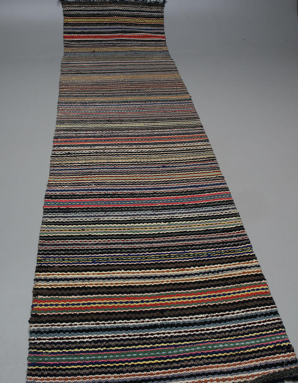 TRASMATTA, 385 x 103 cm, 1900-talets mitt.