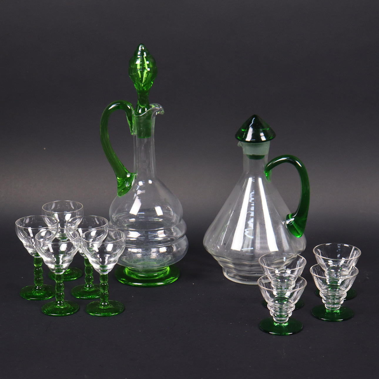 CARAFES con vidrio, 11 piezas.