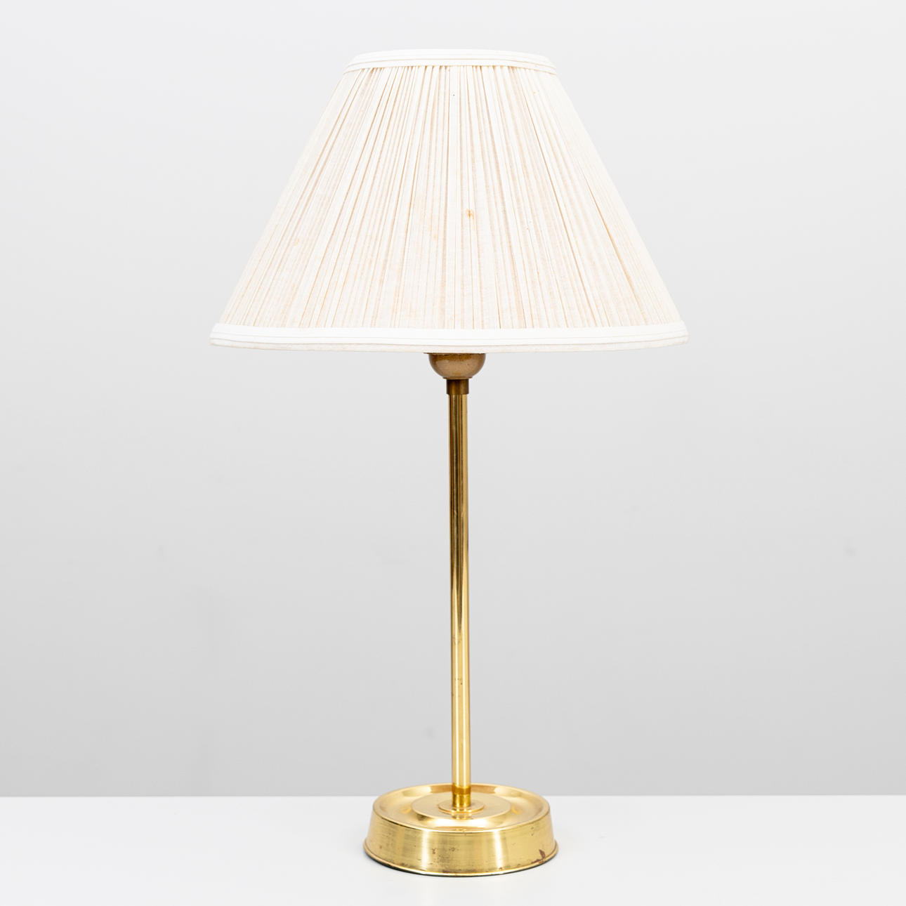 BORDSLAMPA, 1900-talets andra hälft.