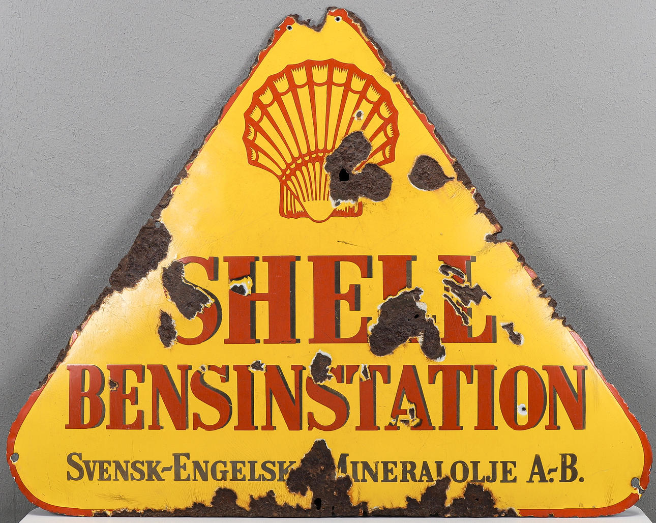 EMALJSKYLT, "SHELL BENSINSTATION".