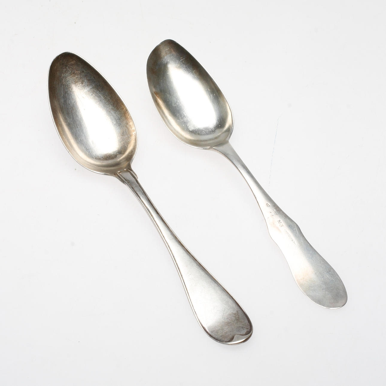 SKEDAR, 2 st, silver, minnesskedar, tidigt 1800-tal.