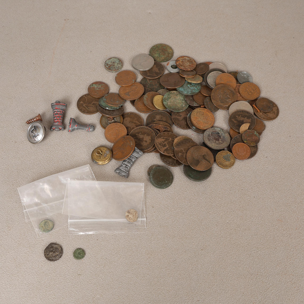 COLECTION OF COINS.