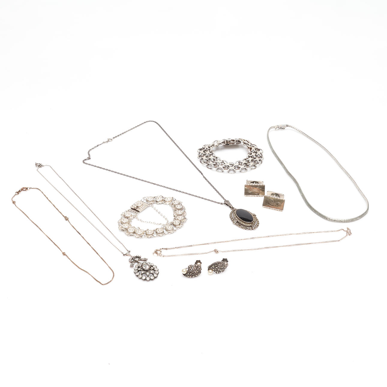 PARTI SILVERSMYCKEN, ca 90 gram.