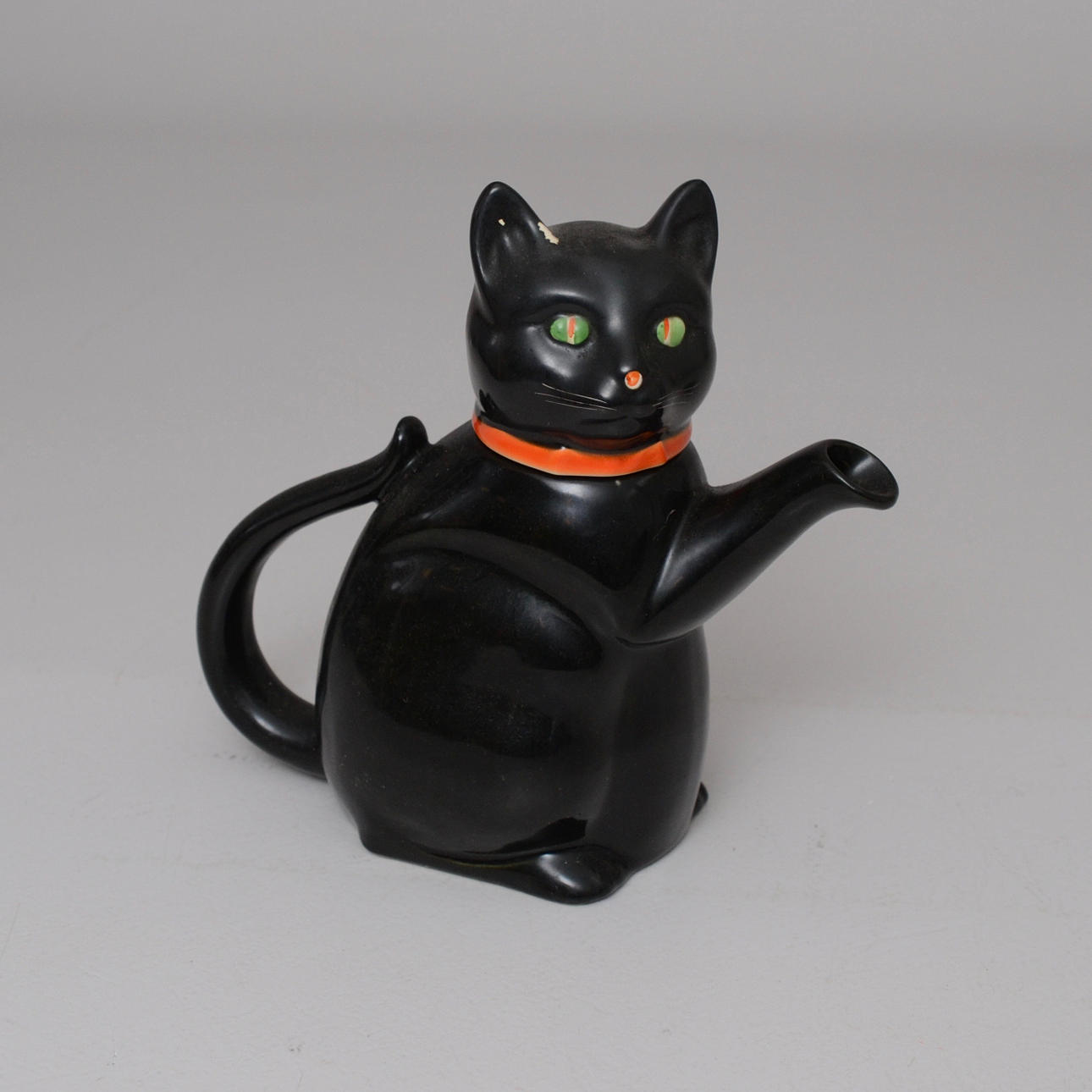 KANNA, FORM AV KATT.