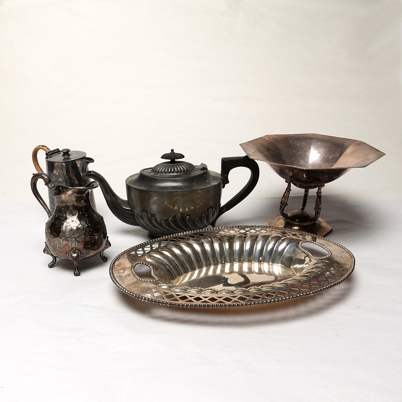 SAMLING NYSILVER och ELECTROPLATE, 5 delar.