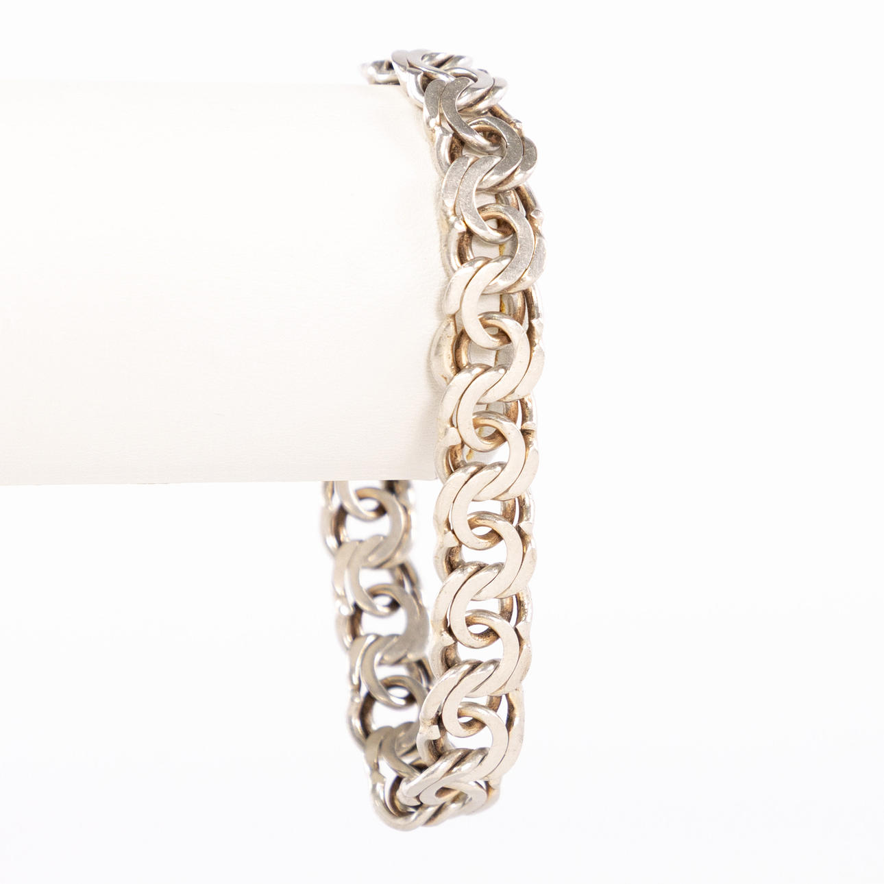 ARMBAND. Bismarck, silver, GD & Co.