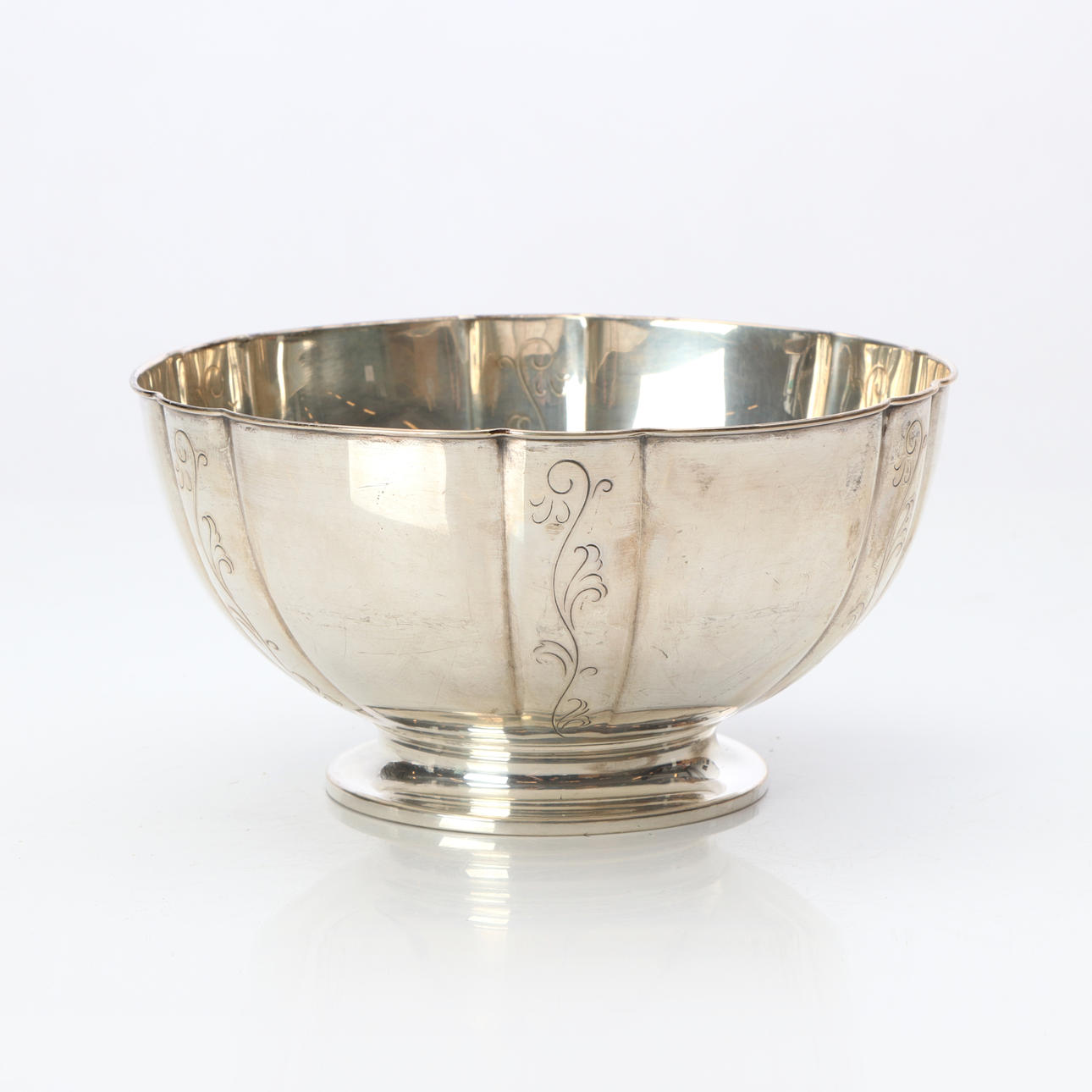 SKÅL. Silver. Vikt ca 360 gram.