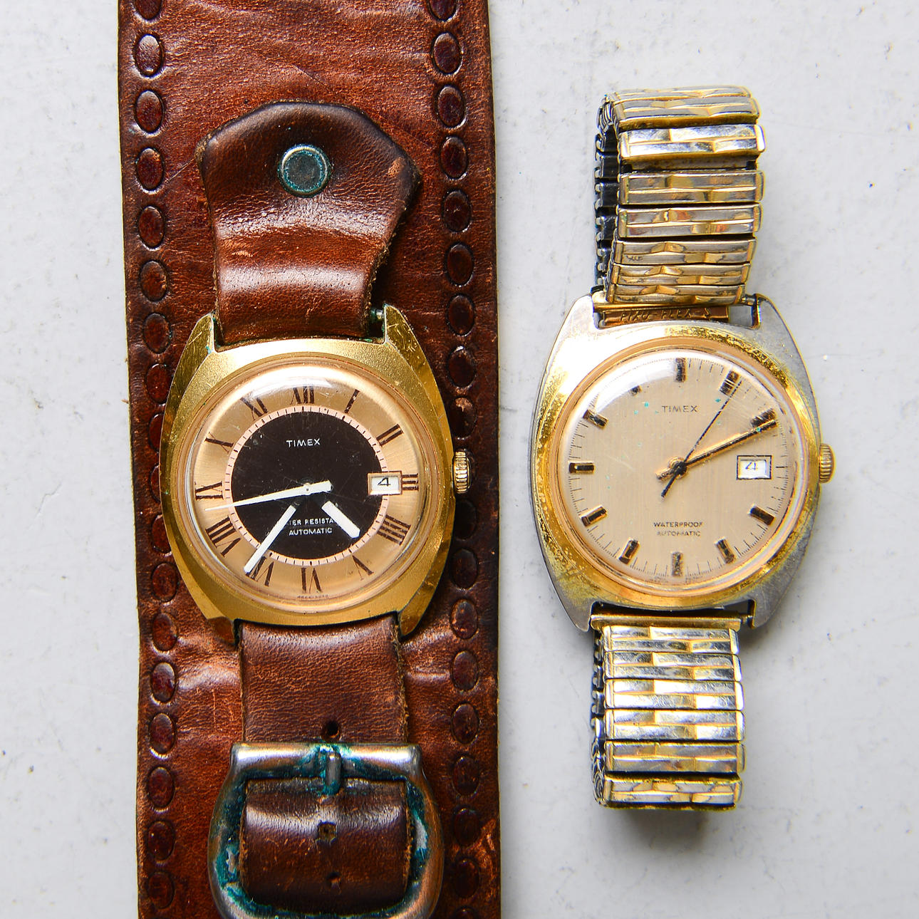 WRISTWATCHES, 2 pcs, automatic, Timex, England.