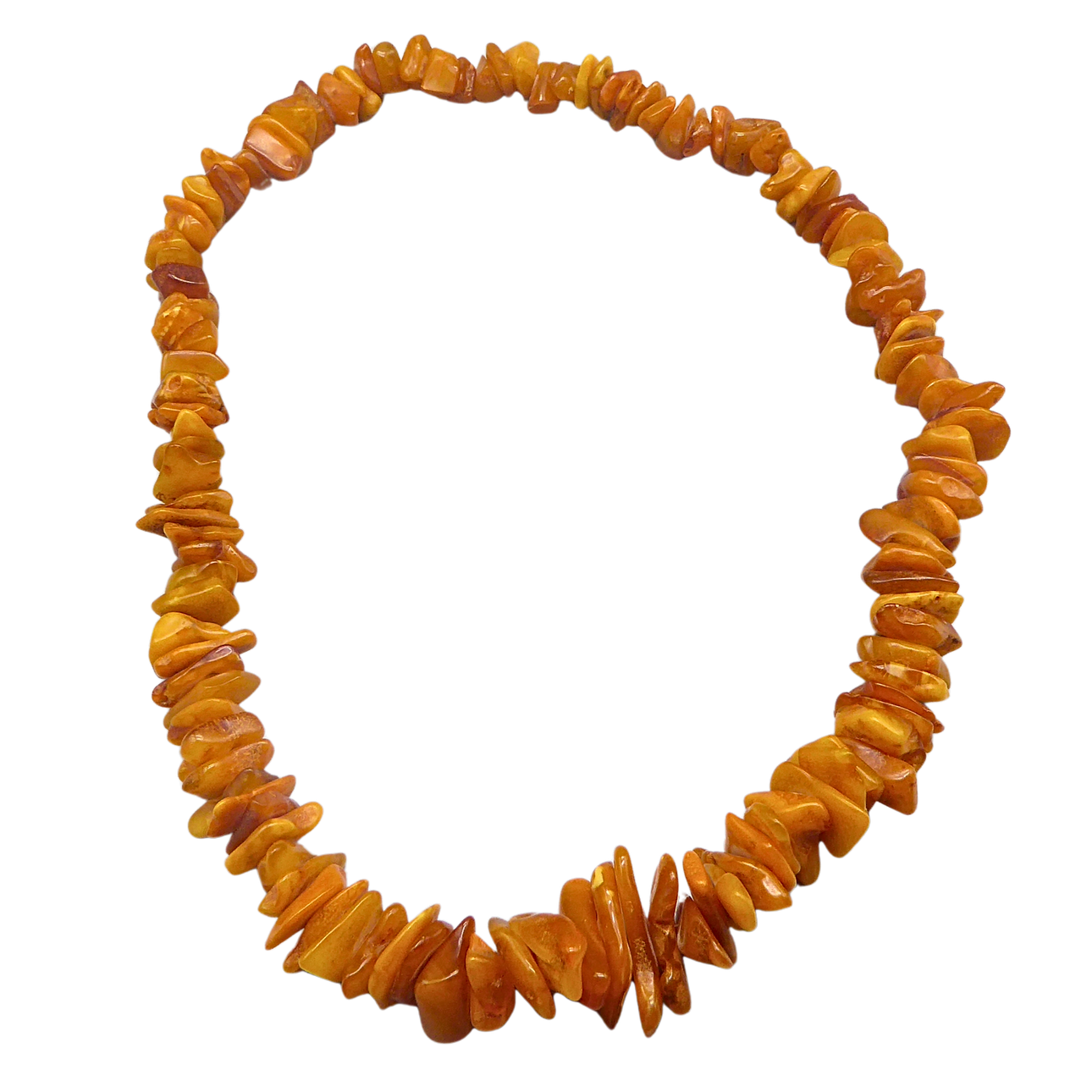 BUTTERSCOTCH AMBER NECKLACE IN CHIP DESIGN.